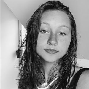 Meet your Posher, Maya